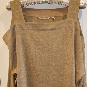 SOFT SURROUNDINGS TAN SWEATER WITH GOLD ELASTIC STRAPS CREATING A COLD SHOULDER